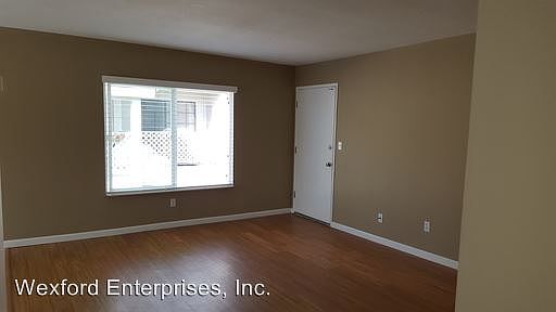 5th image of 1244 Robinson Ave APT 5