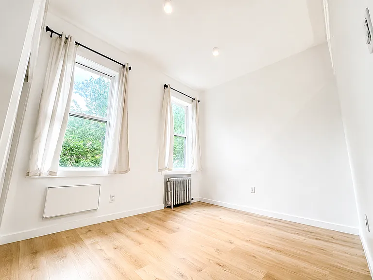 13 W 82nd St #3B — Photo 6