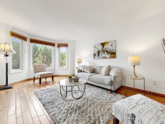 4th image of 71 Canterbury Ct