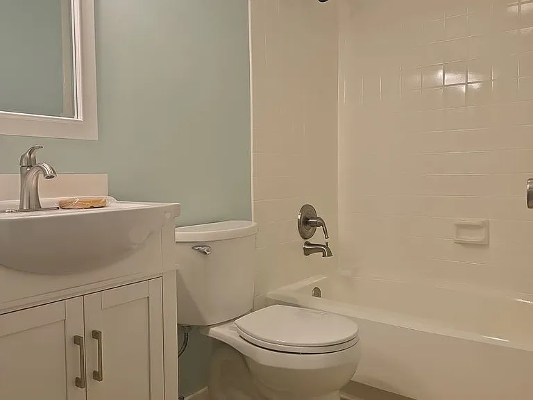 160 Live Oak Woods Ct #4D — Photo 11