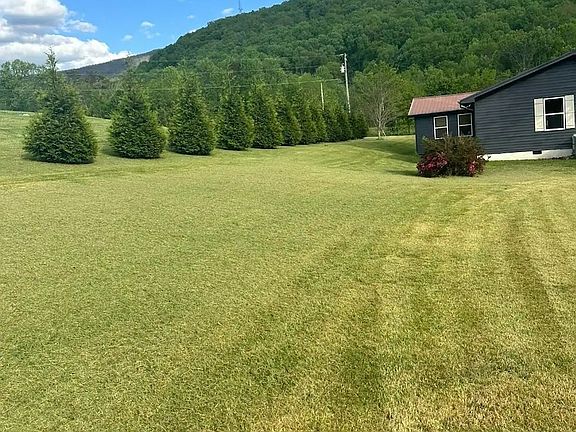 2nd image of 3180 Covemont Rd
