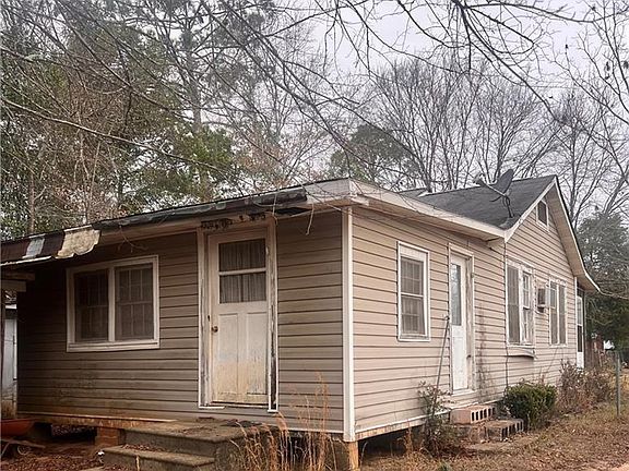 3rd image of 96 Jesse Johnson Dr