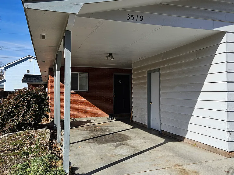 3519 N Woody Dr — Photo 3