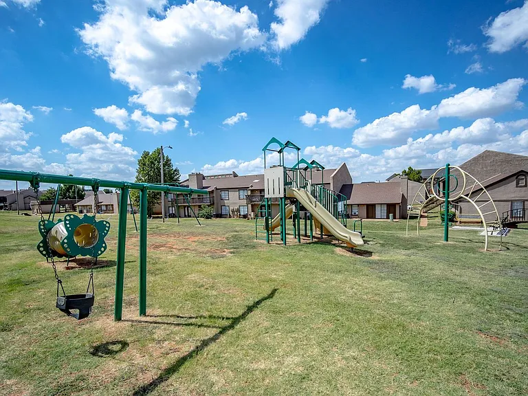 Aspen Place Apartments - One Month Free for All July AND August Move-Ins! — Photo 46