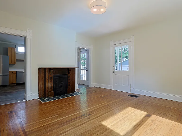 6118 Prentice St — Photo 18