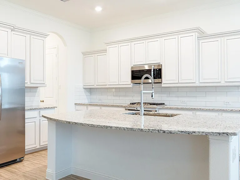 1403 Woodson Ridge Ln — Photo 10