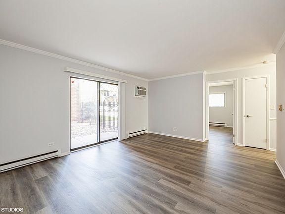 3rd image of 230 Circle Ave APT 1W