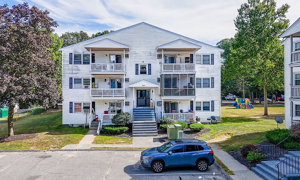 1st image of 30 Abbey Rd APT 202