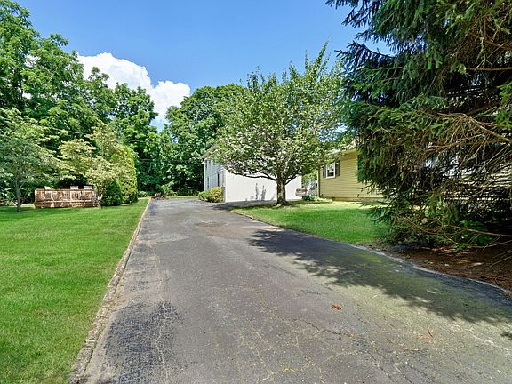 4th image of 2220 Ramshorn Dr