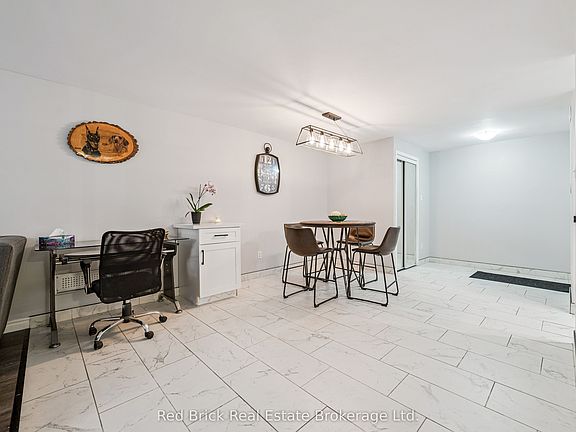 5th image of 65 Glamis Rd #22