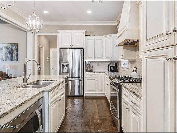 5th image of 116 Beauchamp Ln