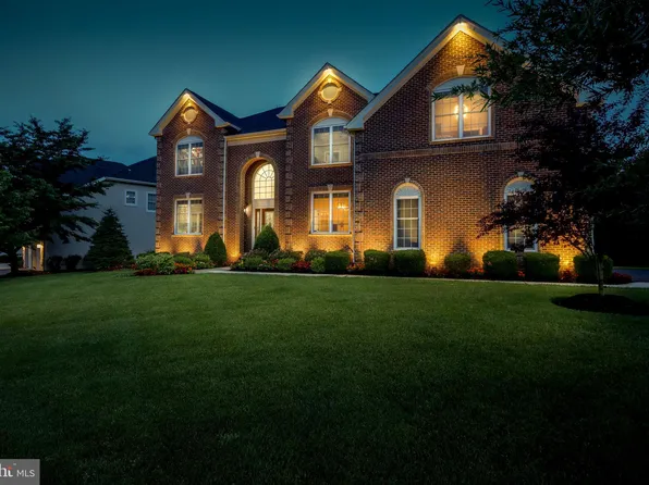 4201 Rolling Paddock Dr, Upper Marlboro, MD 20772