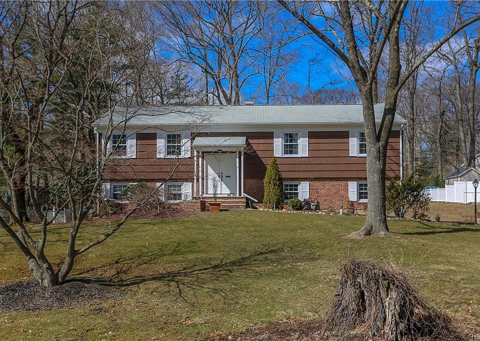 1st image of 3 Boecher Ct
