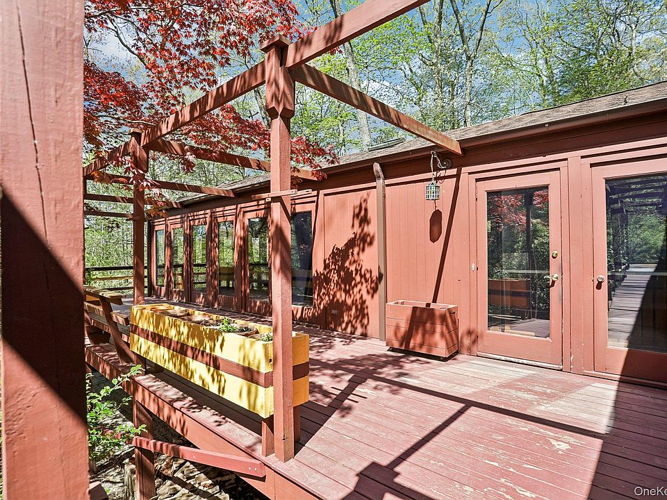 1st image of 59 Shad Road W