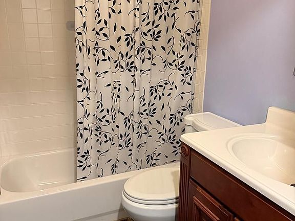 4th image of 3419 Marble Arch Dr