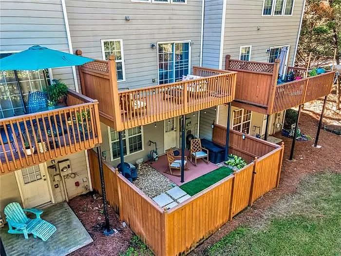 4003 Edgecomb Dr — Photo 29
