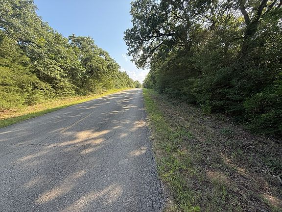 2nd image of Hilltop Dr