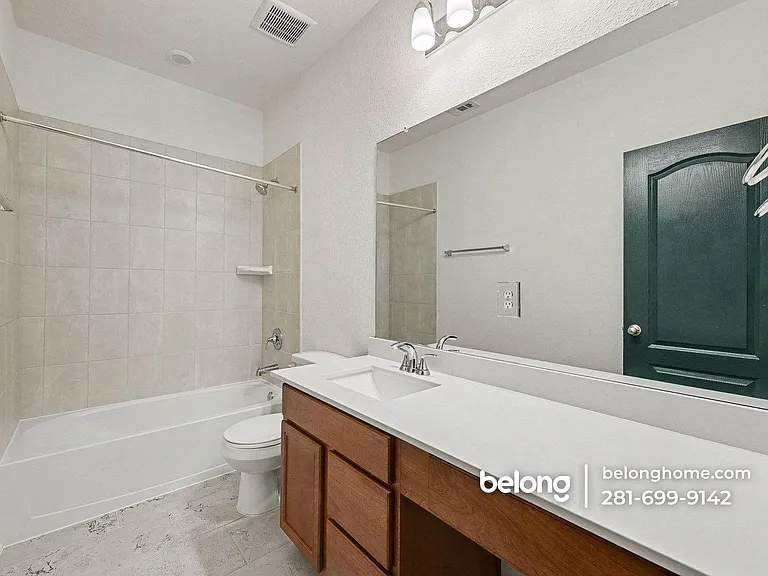 25403 Benroe St — Photo 13