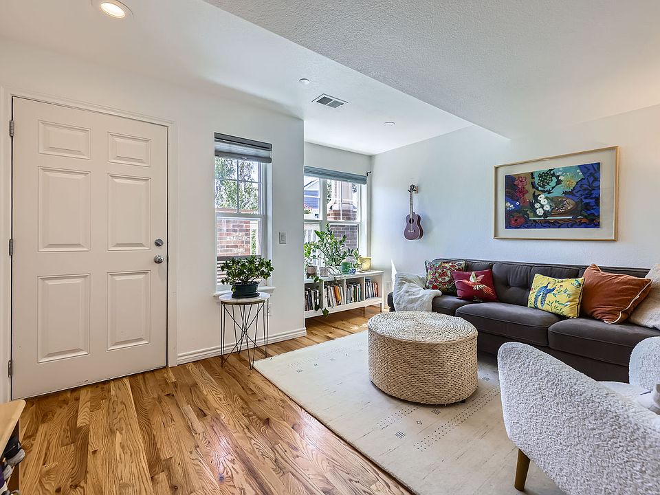 Living area.