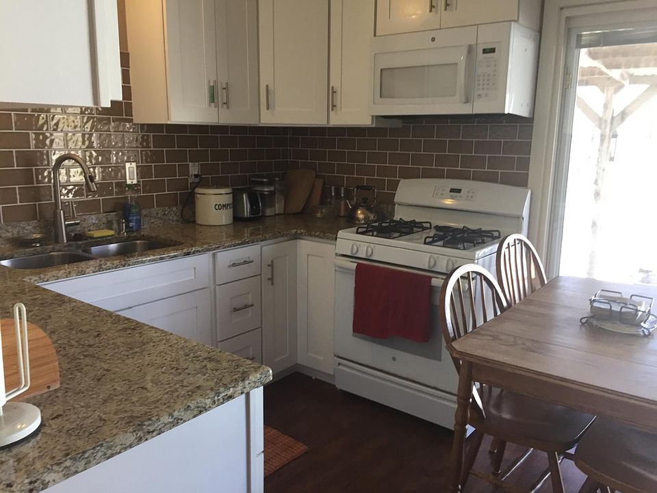 Kitchen recently updated