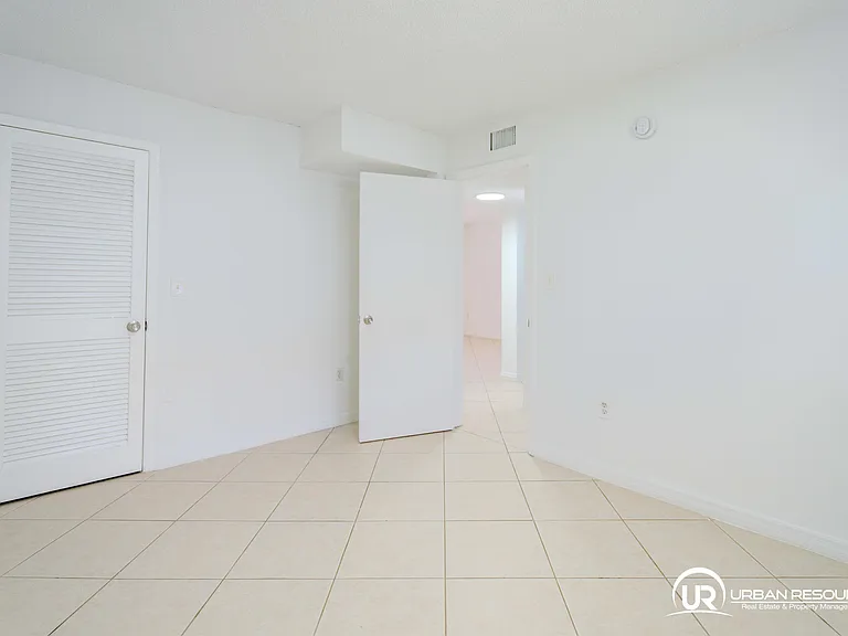 3265 Virginia St #15 — Photo 22