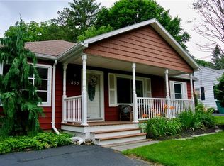 853 Landing Rd N, Rochester, NY 14625