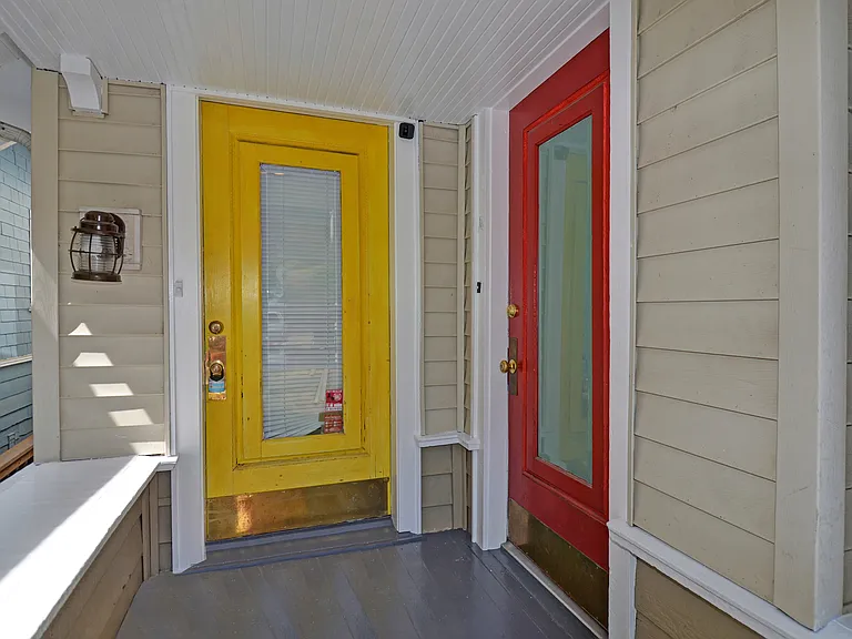 Yellow entry