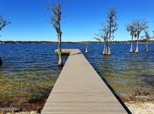 207 Compass Lake Dr, Alford, FL 32420