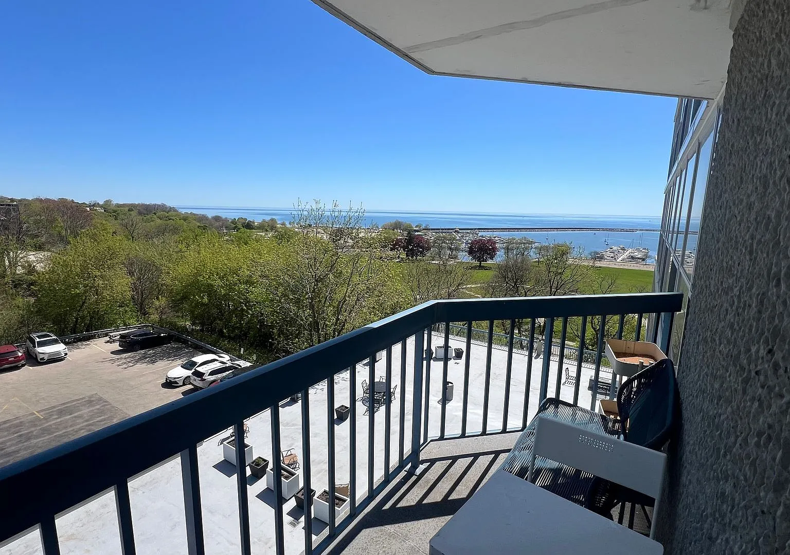 Luxury High-Rise Condo with Stunning Lake Michigan Views 250 move in credit** — Photo 1