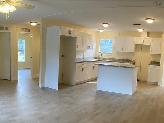 4th image of 3800 Pioneer 10th St