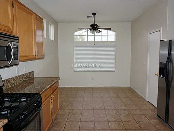 4th image of 725 Azure Banks Ave