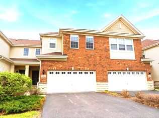 2810 Henley Ln, Naperville, IL 60540
