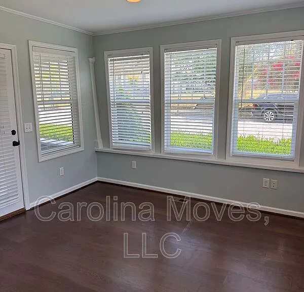 112 Lavinia Ave — Photo 14