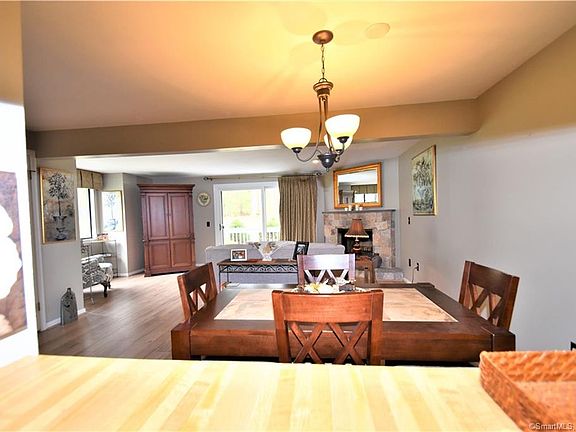 4th image of 43 Greenview Dr #43