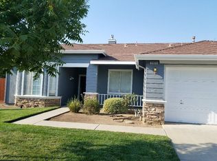 2935 Bellaire Ave, Clovis, CA 93611