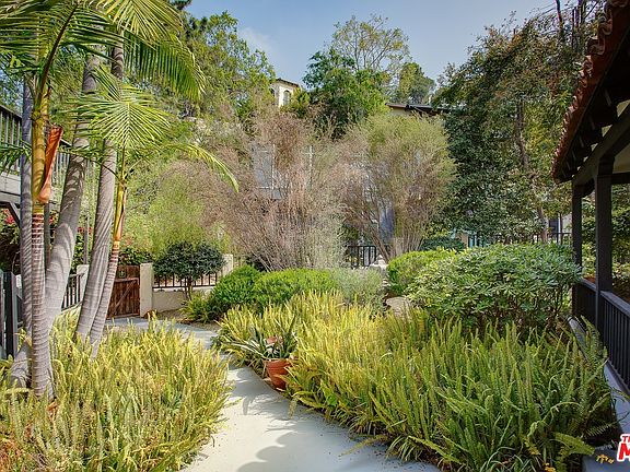 5th image of 2718 Westshire Dr