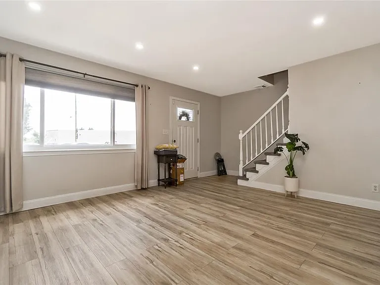 1535 Irene St — Photo 6