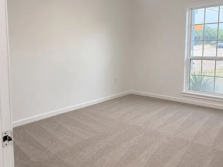 11501 Cotillion Dr — Photo 14