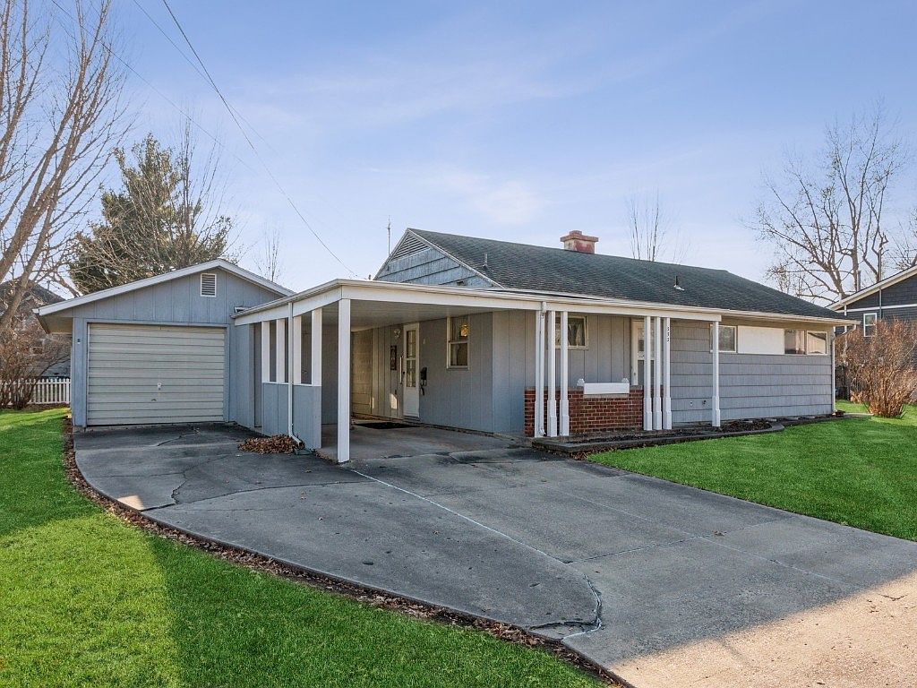 353 W Marion St, Marengo, IA 52301 Zillow