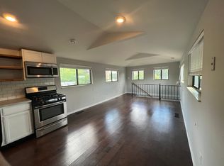 1096 Van Dyke St APT 203, Detroit, MI 48214