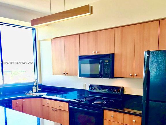 3rd image of 1330 West Ave APT 2311