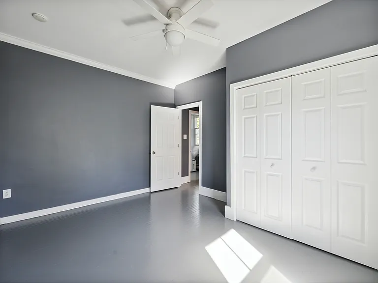 77 W Ashland St #5 — Photo 8