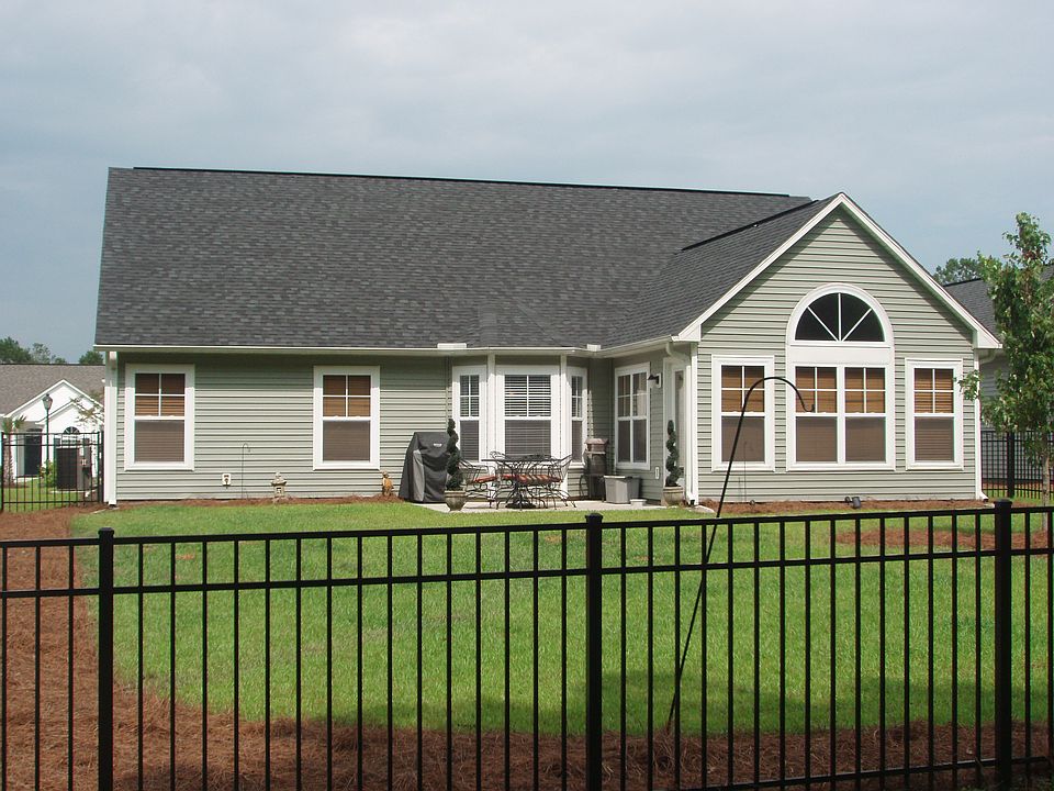 2nd image of 648 Meadowbrook Ln NW