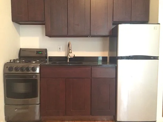 Rented by Bold New York | media 23