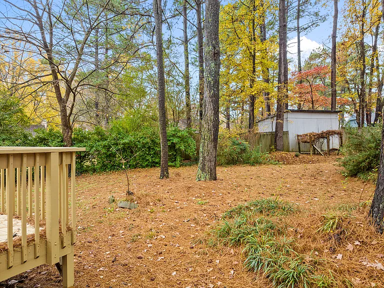 103 Bushberry Ct — Photo 36