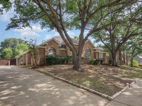 7621 Shadow Wood Dr, North Richland Hills, TX 76182