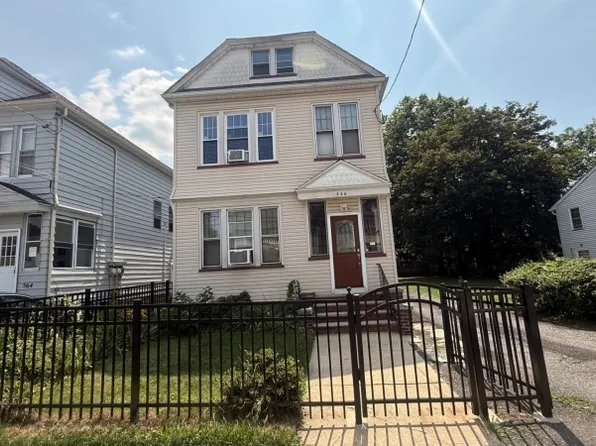 566 Morris St Floor 1, Orange, NJ 07050