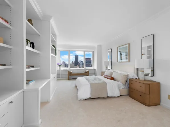 303 East 57th Street image 8 of 15