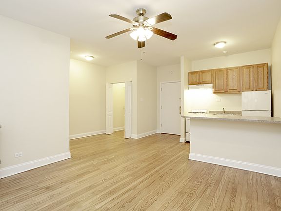 5th image of 1344 W Lunt Ave APT 204