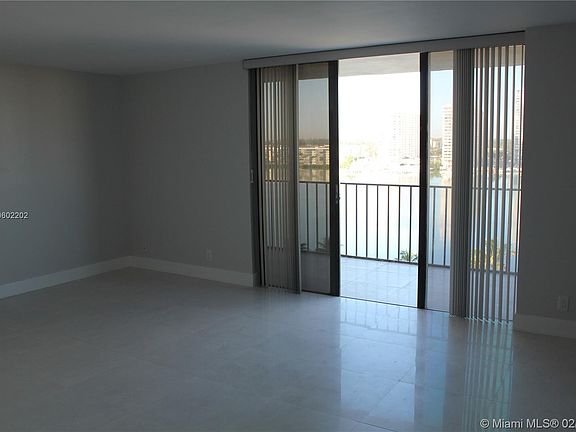 2nd image of 18181 NE 31st Ct APT 1001